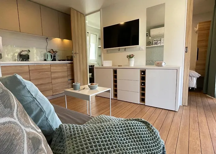 Campingplatz Harmonia Mobile *